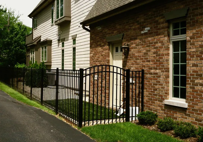 Aluminum Fence install in Romeoville